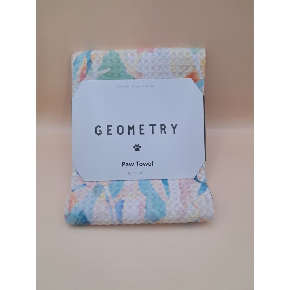 Geometry Paw Towel 18x18 in